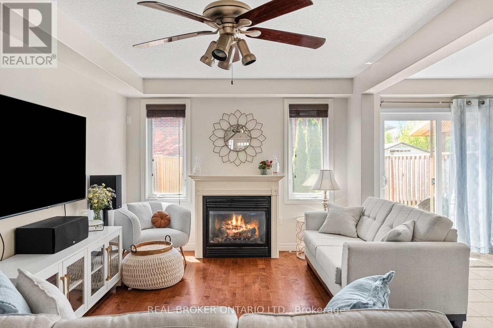 138 Edenrock Drive, Hamilton, Ontario  L8E 0G8 - Photo 8 - X13483024