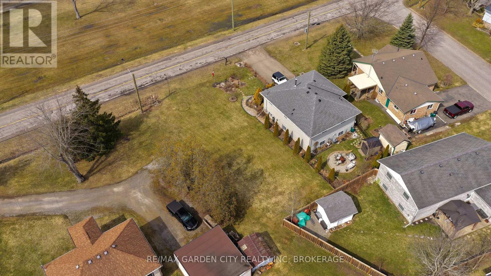 156 Kingsway, Welland, Ontario  L3B 3N9 - Photo 4 - X13483532