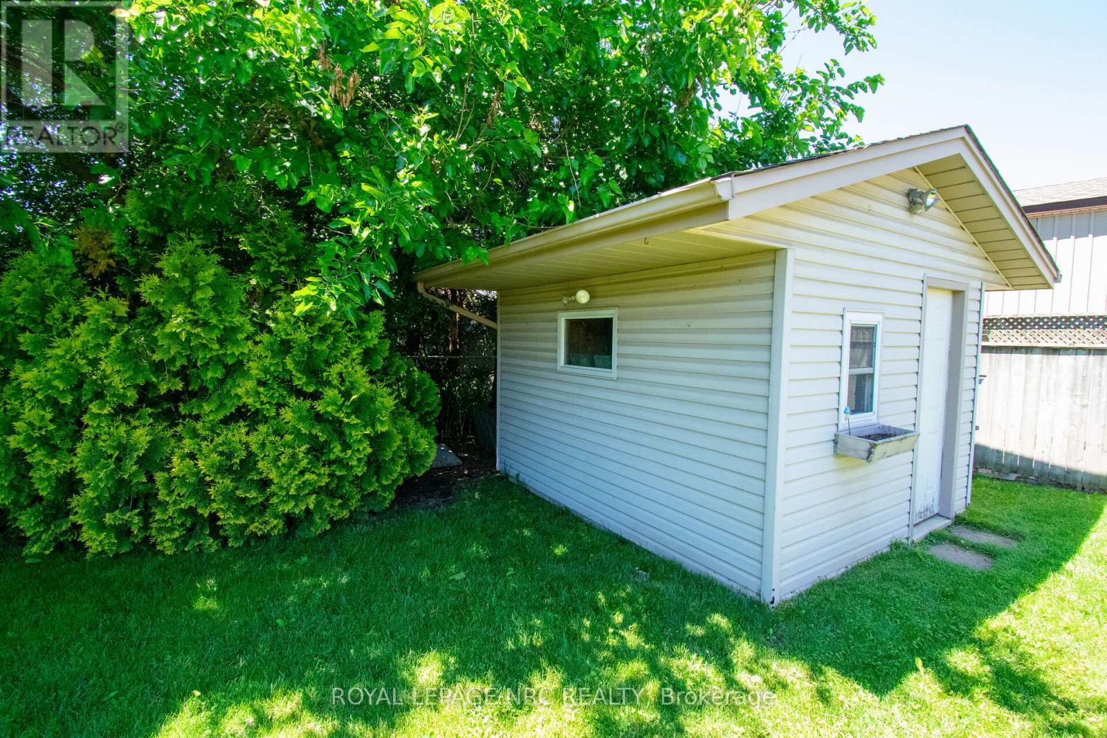 38 Carriage Road, St. Catharines, Ontario  L2P 1S9 - Photo 38 - X13483552
