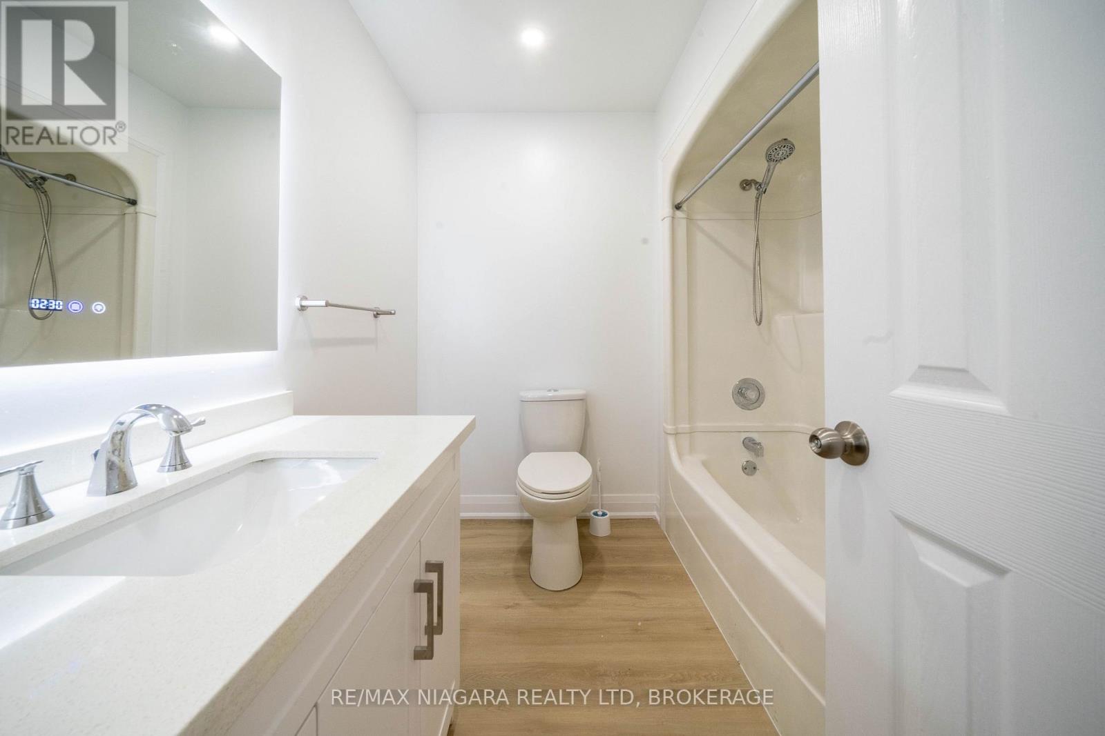 33 West Farmington Drive, St. Catharines, Ontario  L2S 3S3 - Photo 29 - X13484886