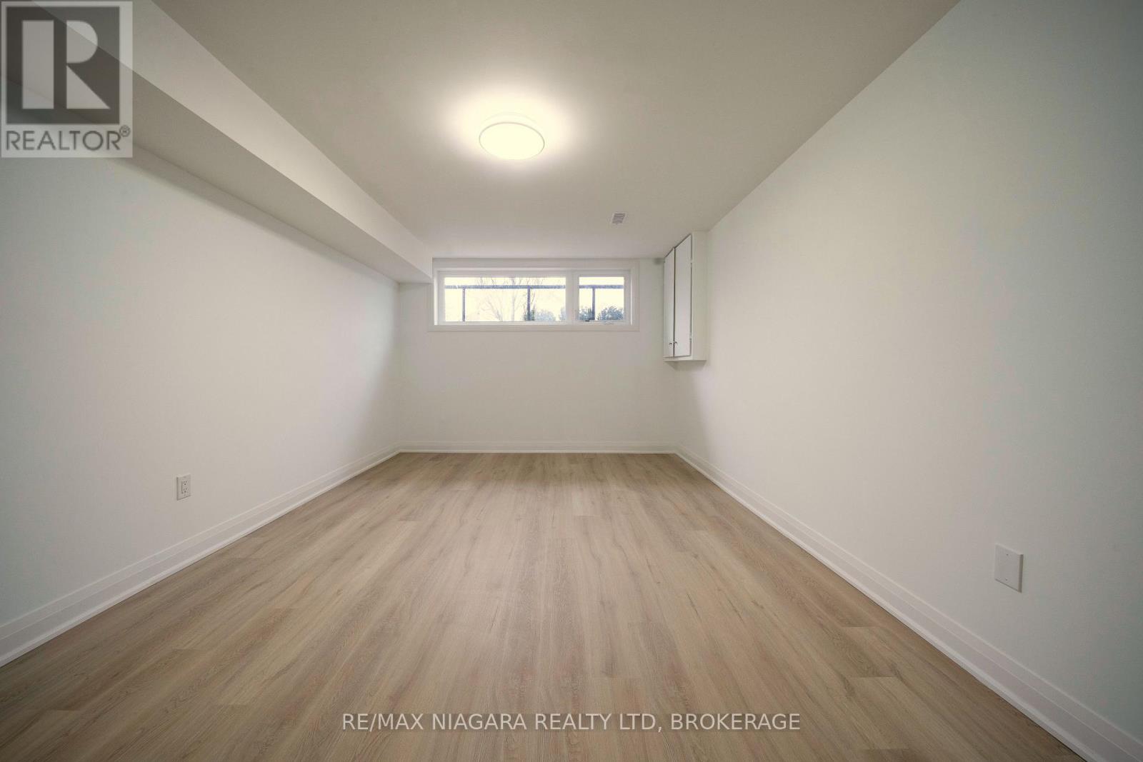 33 West Farmington Drive, St. Catharines, Ontario  L2S 3S3 - Photo 31 - X13484886