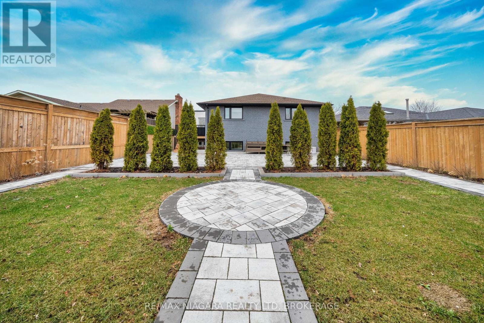 33 West Farmington Drive, St. Catharines, Ontario  L2S 3S3 - Photo 37 - X13484886