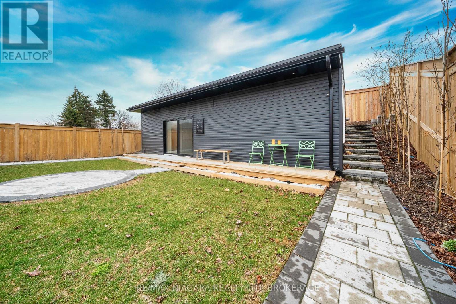 33 West Farmington Drive, St. Catharines, Ontario  L2S 3S3 - Photo 40 - X13484886