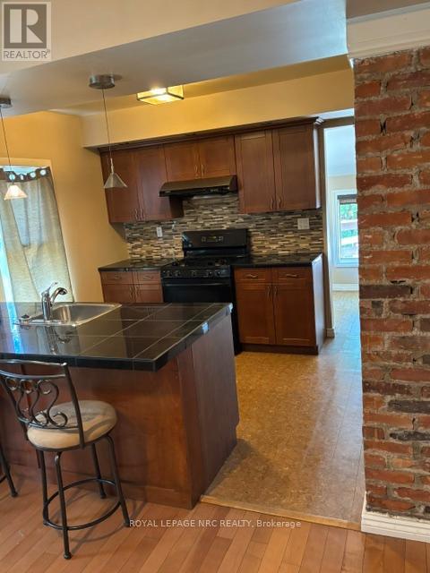 15 Rodman Street, St. Catharines, Ontario  L2R 5C9 - Photo 5 - X13485502