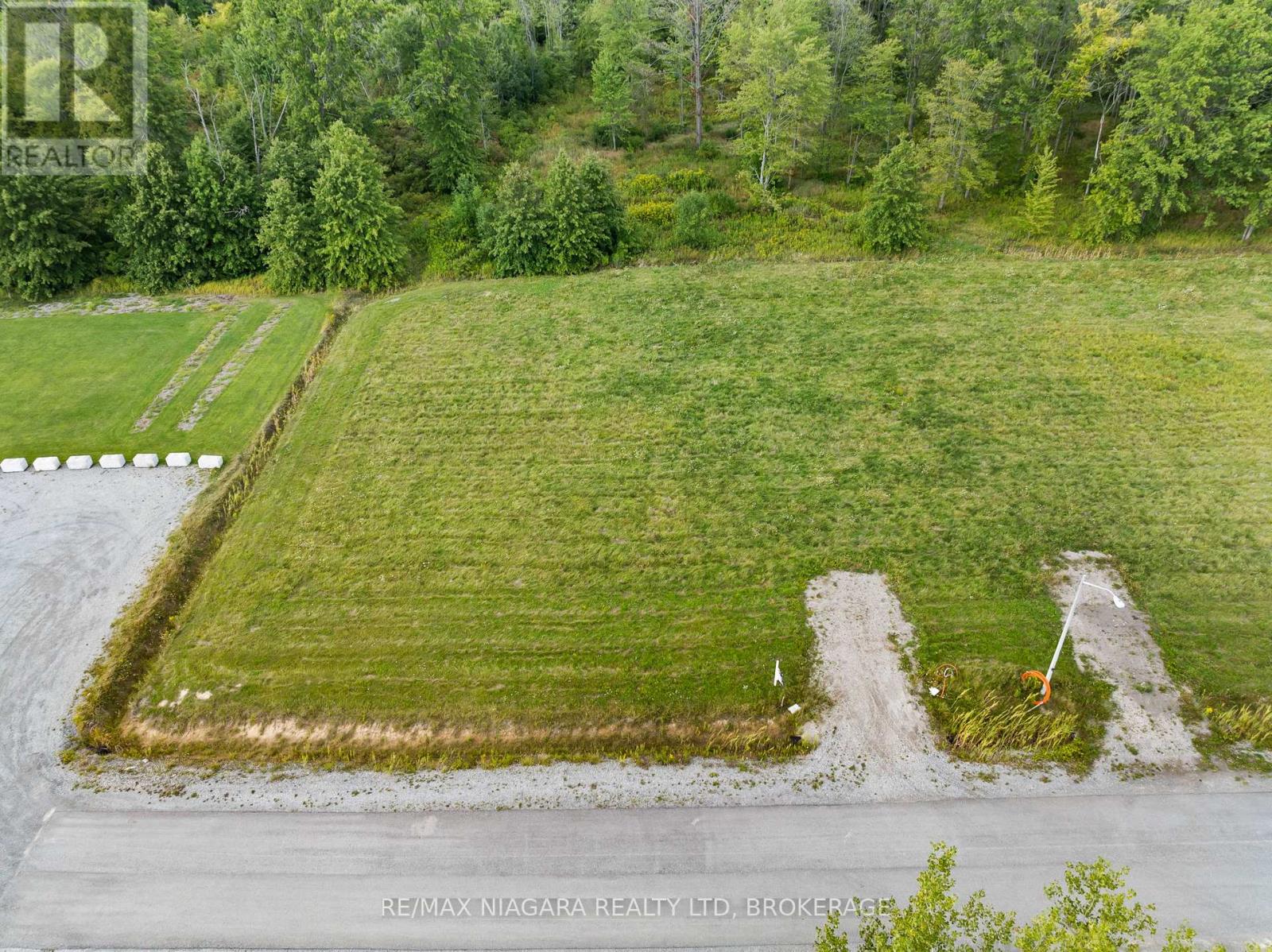 31810 Jacob Lane, Wainfleet, Ontario  L0S 1V0 - Photo 2 - X13485712