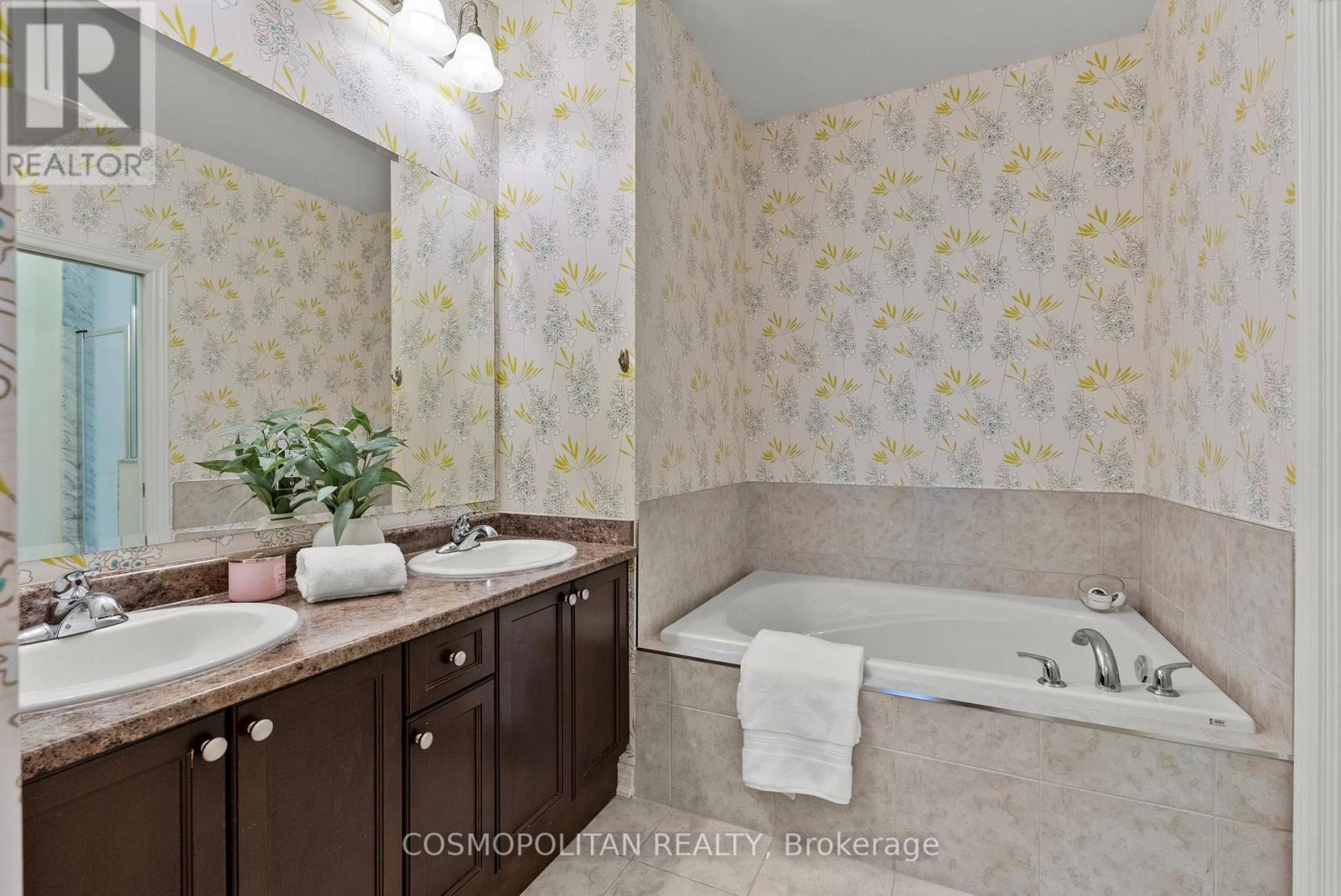 4359 Chemonda Street, Niagara Falls, Ontario  L2G 0E9 - Photo 6 - X13487156