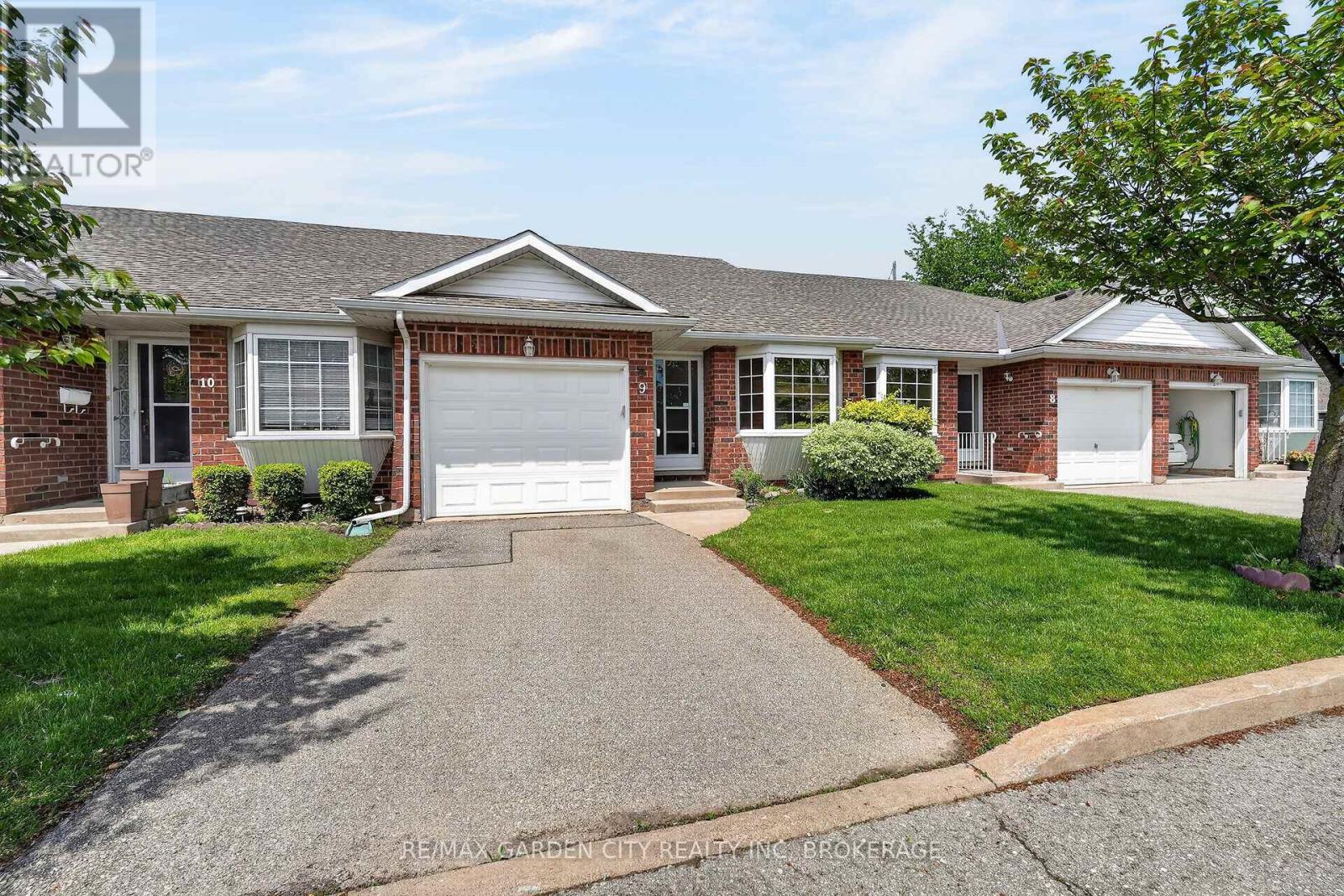 9 - 162 First Street, Welland, Ontario  L3B 4S2 - Photo 2 - X13487398