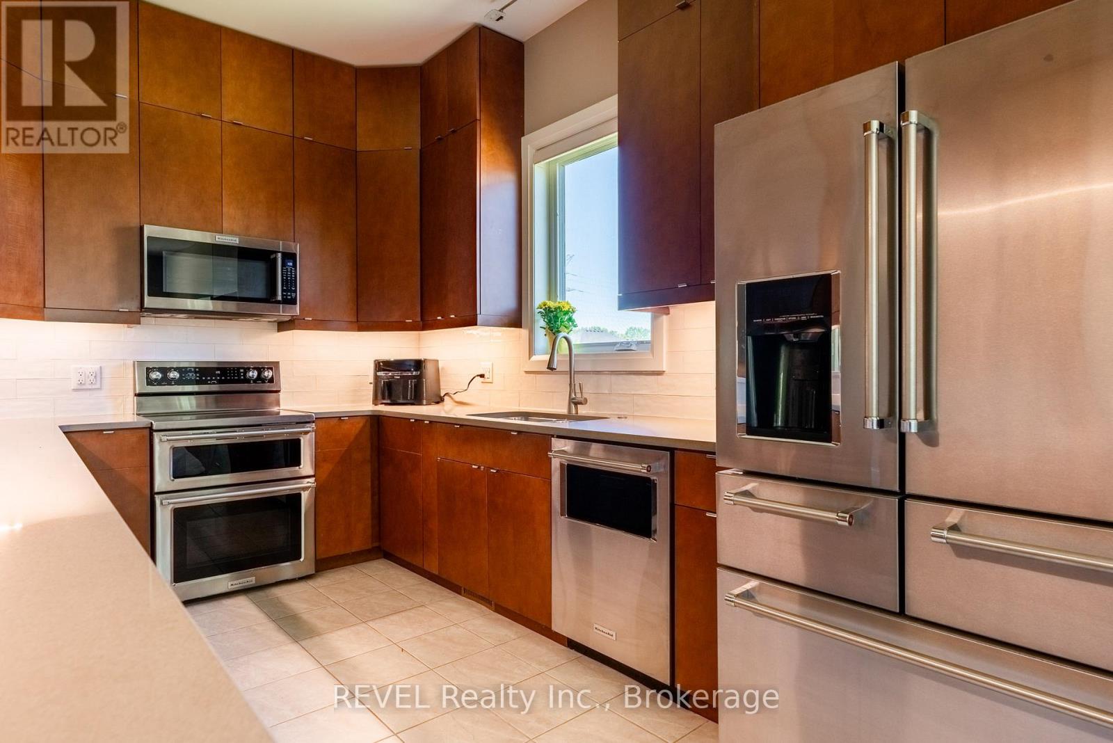 19 Francesco Crescent, St. Catharines, Ontario  L2S 4C7 - Photo 10 - X13487342