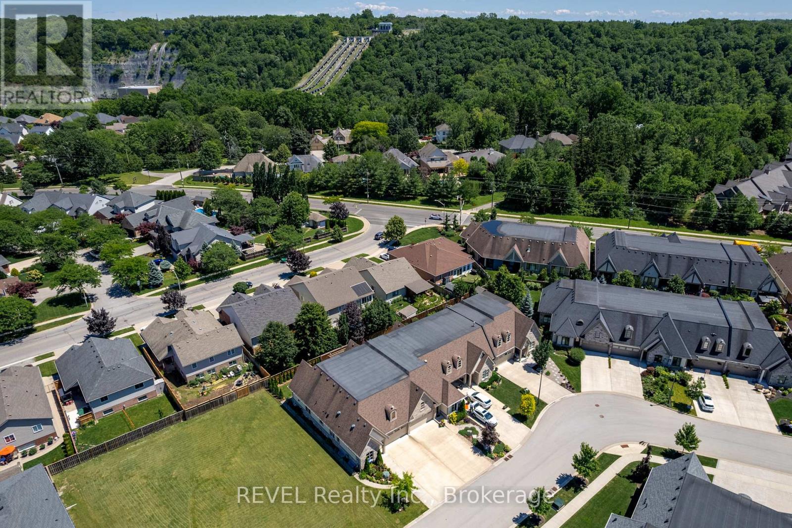 19 Francesco Crescent, St. Catharines, Ontario  L2S 4C7 - Photo 35 - X13487342