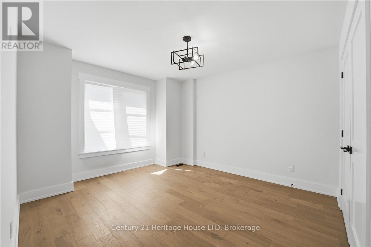2476 Colangelo Drive, Niagara Falls, Ontario  L2J 0A1 - Photo 24 - X13487506