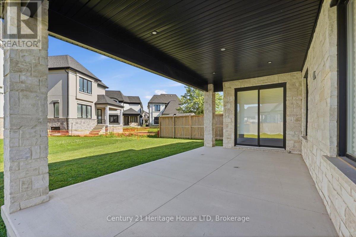 2476 Colangelo Drive, Niagara Falls, Ontario  L2J 0A1 - Photo 39 - X13487506
