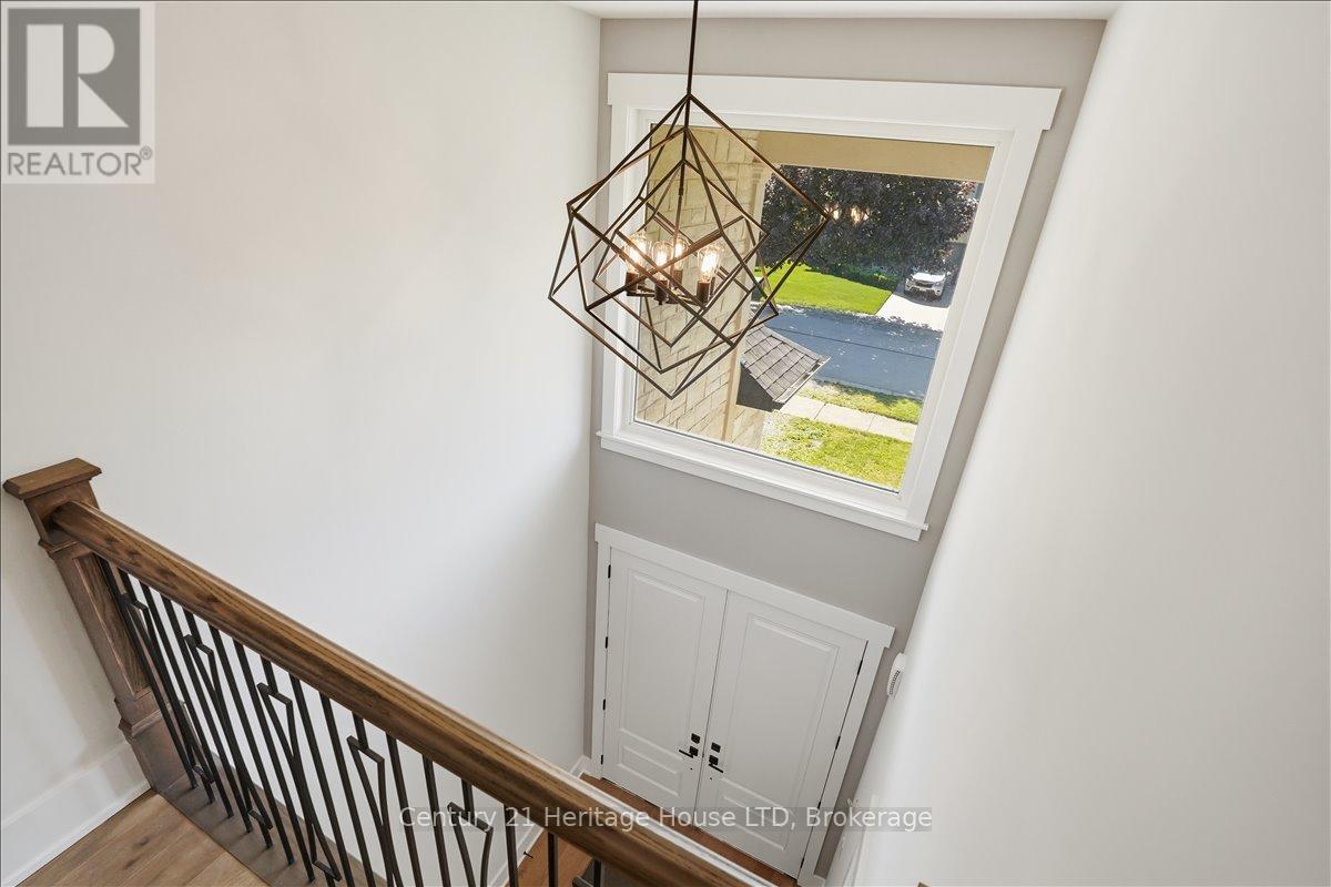 2476 Colangelo Drive, Niagara Falls, Ontario  L2J 0A1 - Photo 9 - X13487506