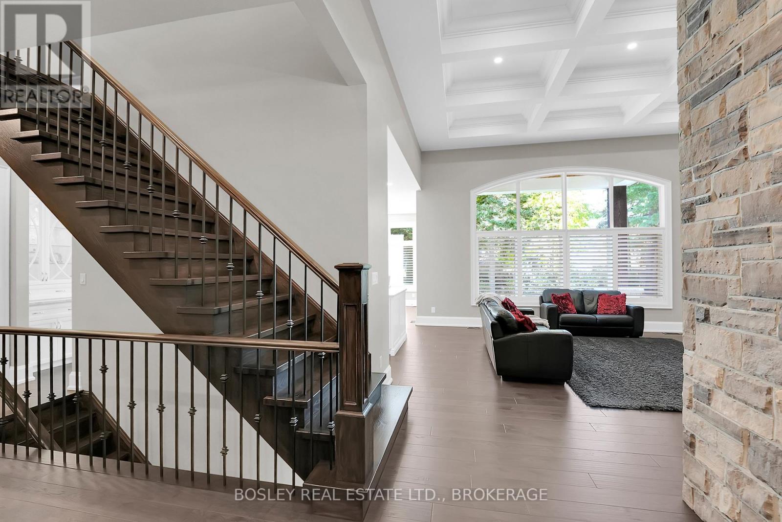 94 Terrence Park Drive, Hamilton, Ontario  L9G 1C2 - Photo 33 - X13488496