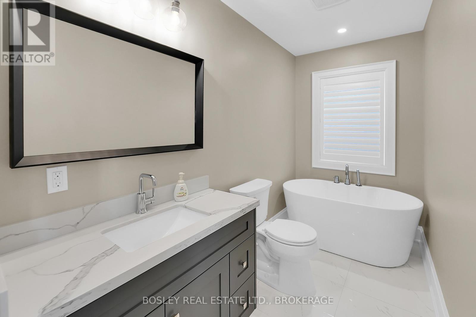 94 Terrence Park Drive, Hamilton, Ontario  L9G 1C2 - Photo 36 - X13488496