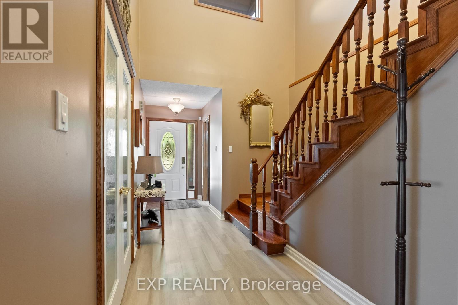 38 Capri Street, Thorold, Ontario  L2V 4S8 - Photo 4 - X13488546