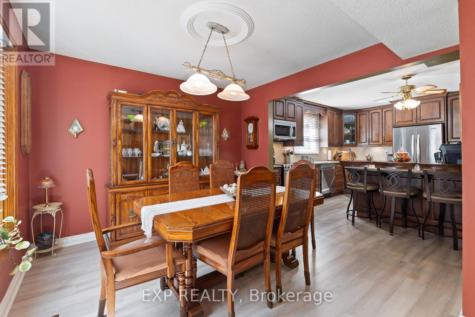 38 Capri Street, Thorold, Ontario  L2V 4S8 - Photo 9 - X13488546