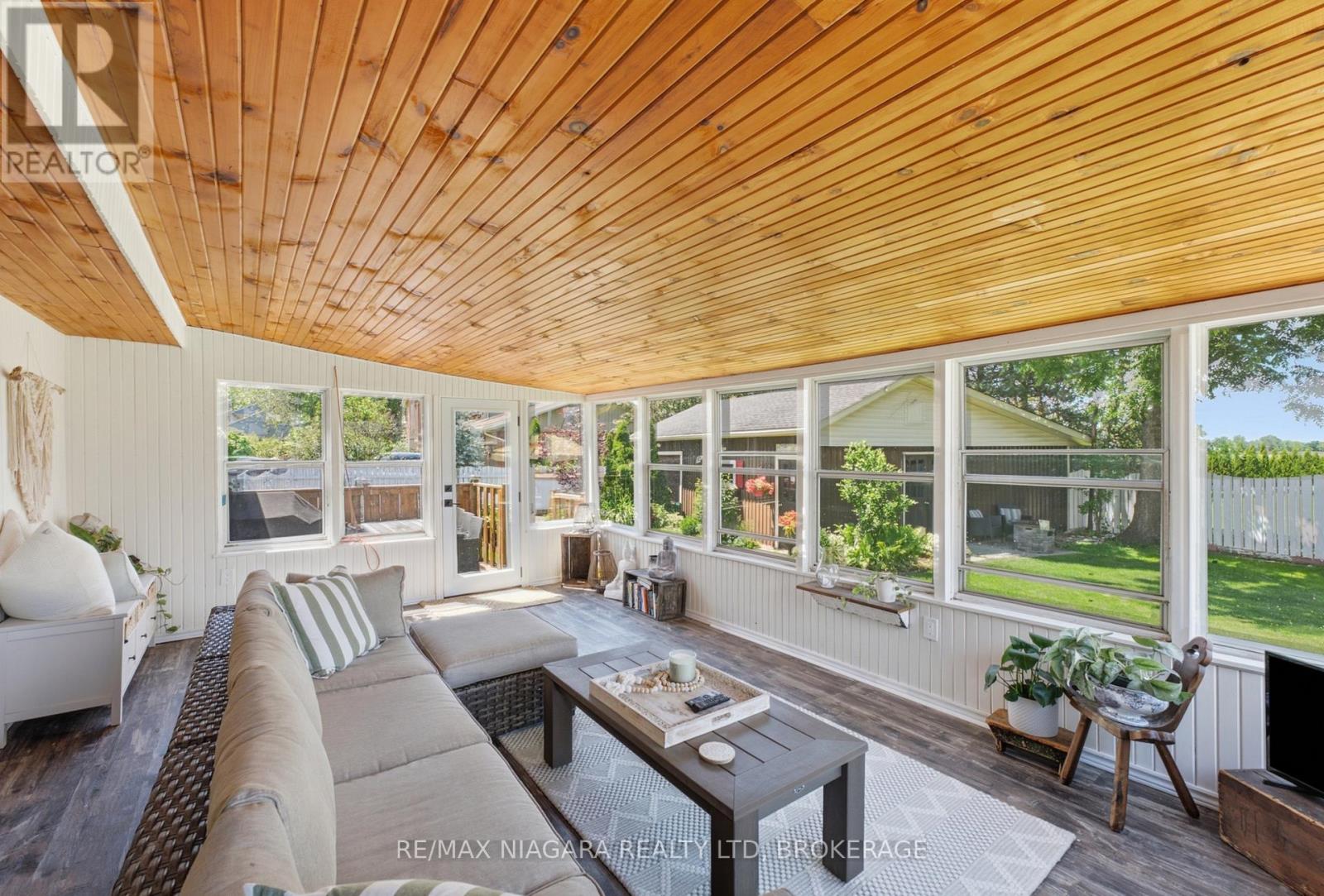 1042 Lakeshore Road W, St. Catharines, Ontario  L2R 6P9 - Photo 14 - X13488554