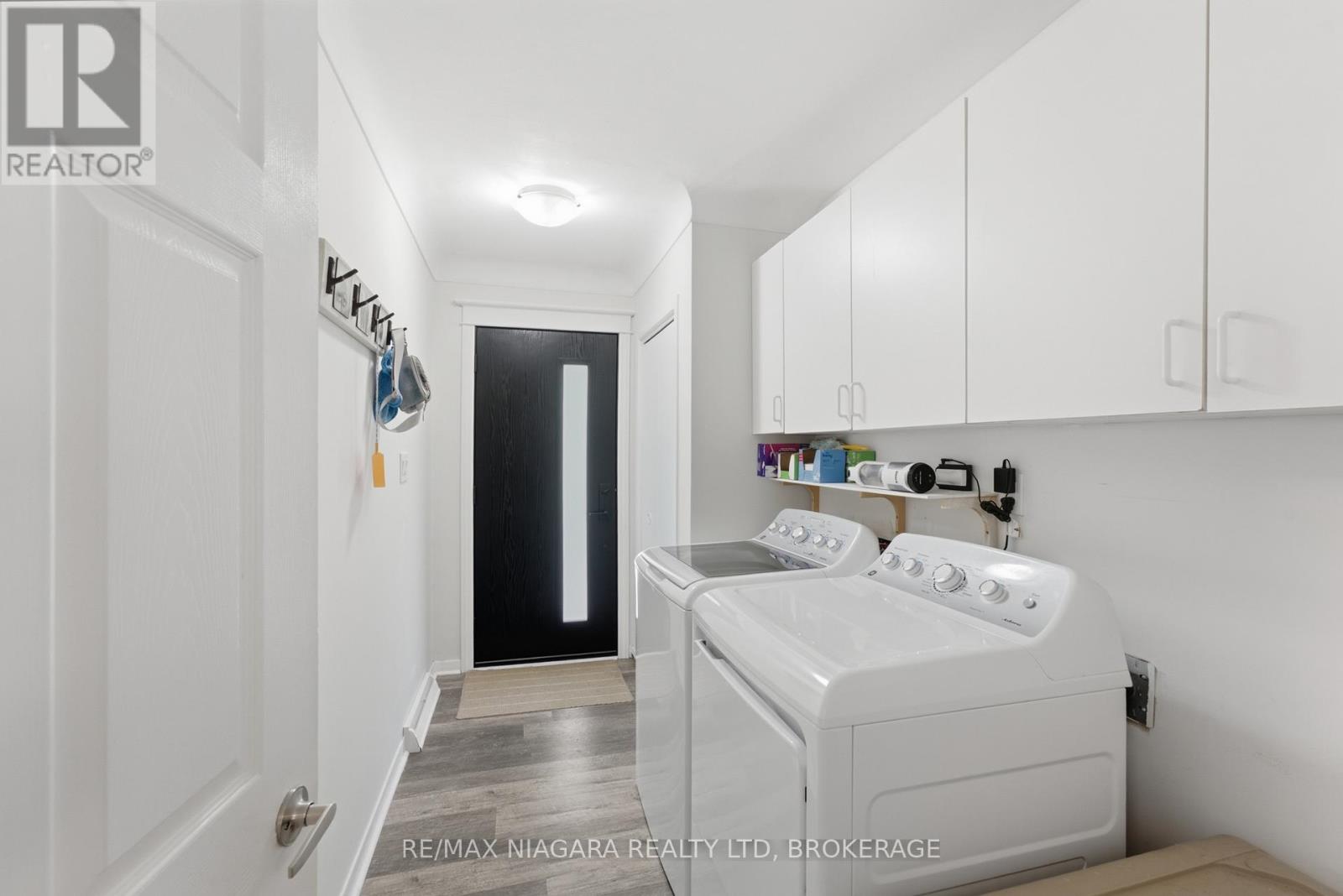 1042 Lakeshore Road W, St. Catharines, Ontario  L2R 6P9 - Photo 15 - X13488554