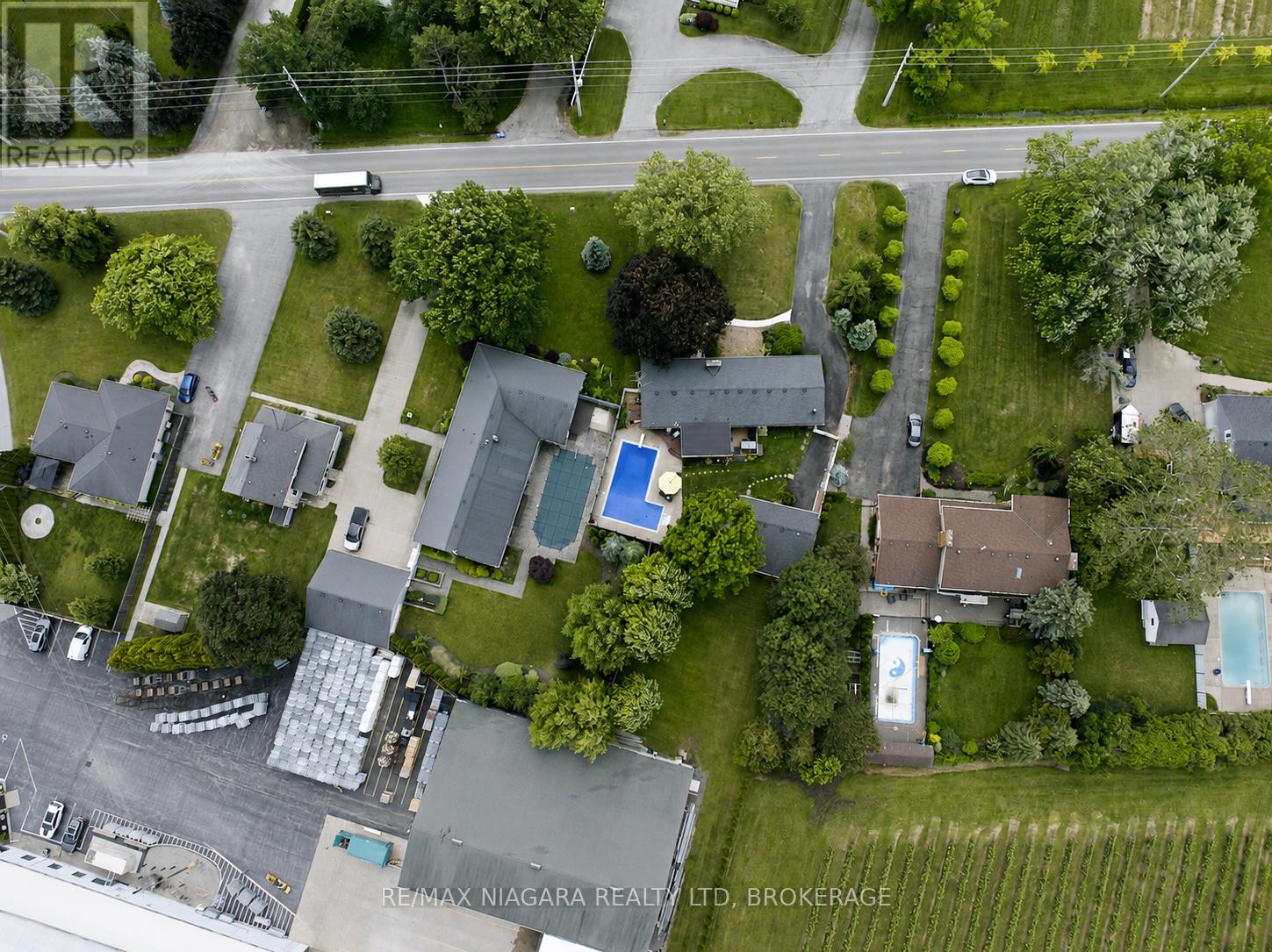 1042 Lakeshore Road W, St. Catharines, Ontario  L2R 6P9 - Photo 32 - X13488554