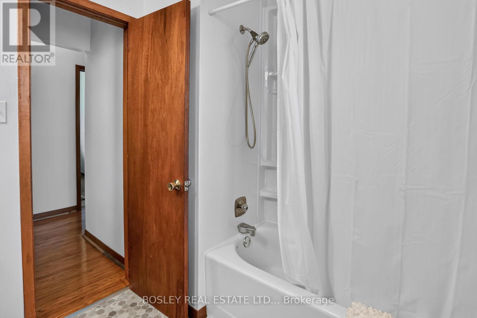 8410 Ares Court, Niagara Falls, Ontario  L2G 6P1 - Photo 18 - X13490446