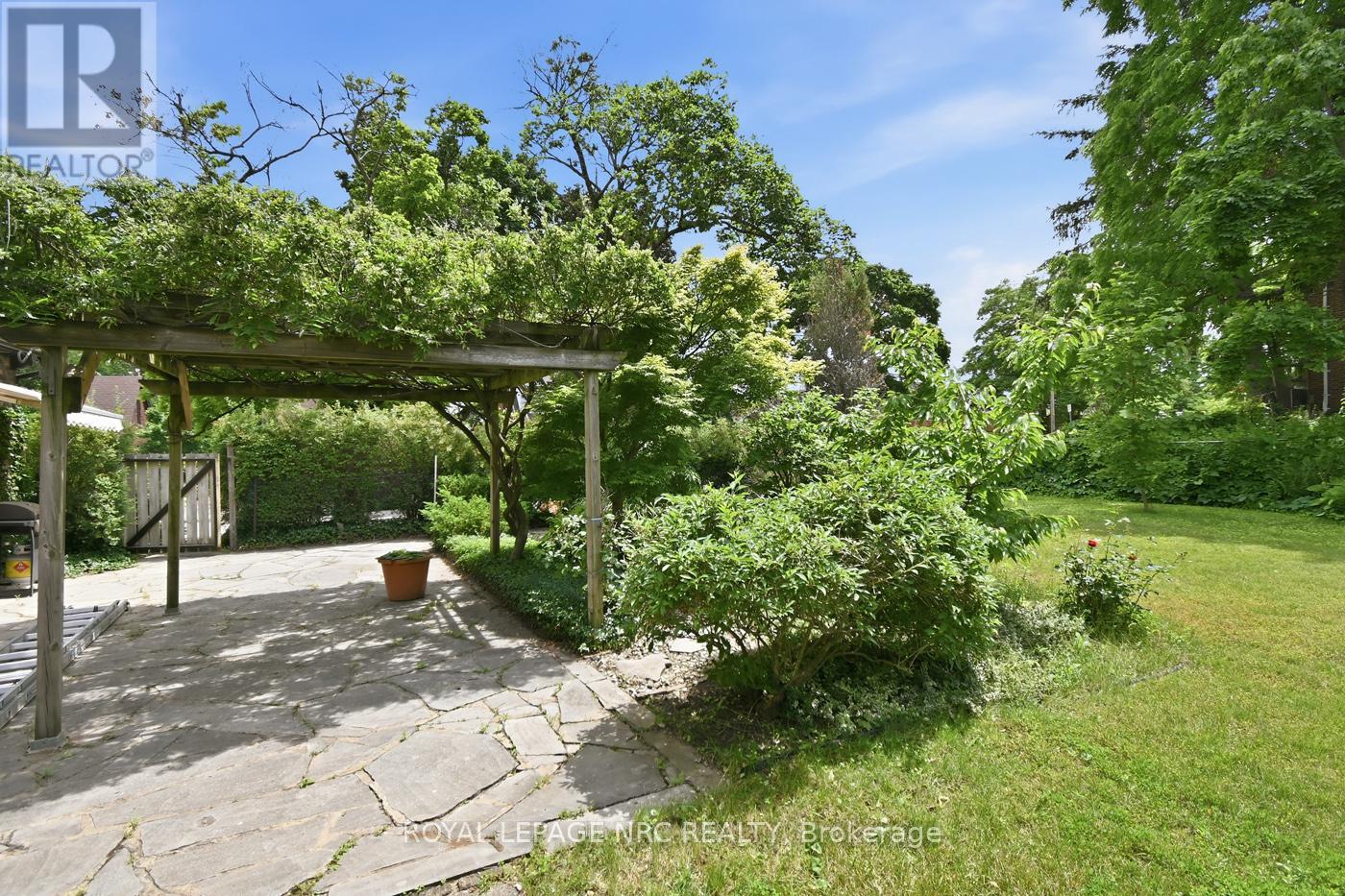 6040 Latshaw Street, Niagara Falls, Ontario  L2G 1R2 - Photo 34 - X13490734