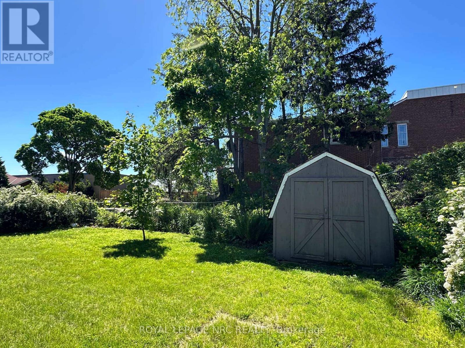 6040 Latshaw Street, Niagara Falls, Ontario  L2G 1R2 - Photo 8 - X13490734