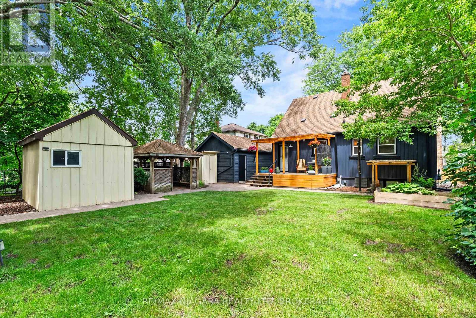 83 Devon Road, St. Catharines, Ontario  L2N 1X5 - Photo 10 - X13491386