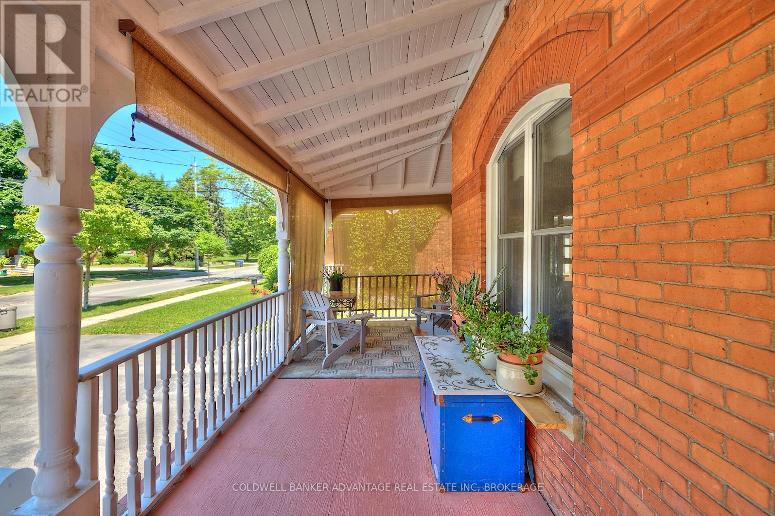 144 Geneva Street, St. Catharines, Ontario  L2R 4N8 - Photo 2 - X13491452