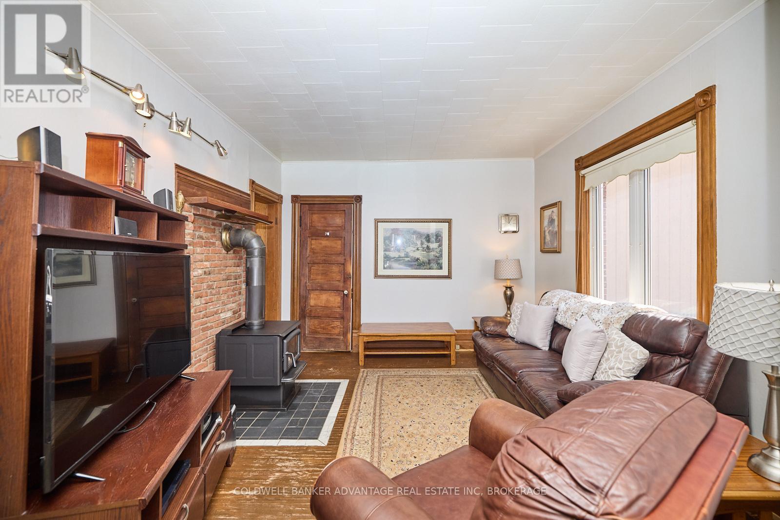 144 Geneva Street, St. Catharines, Ontario  L2R 4N8 - Photo 7 - X13491452