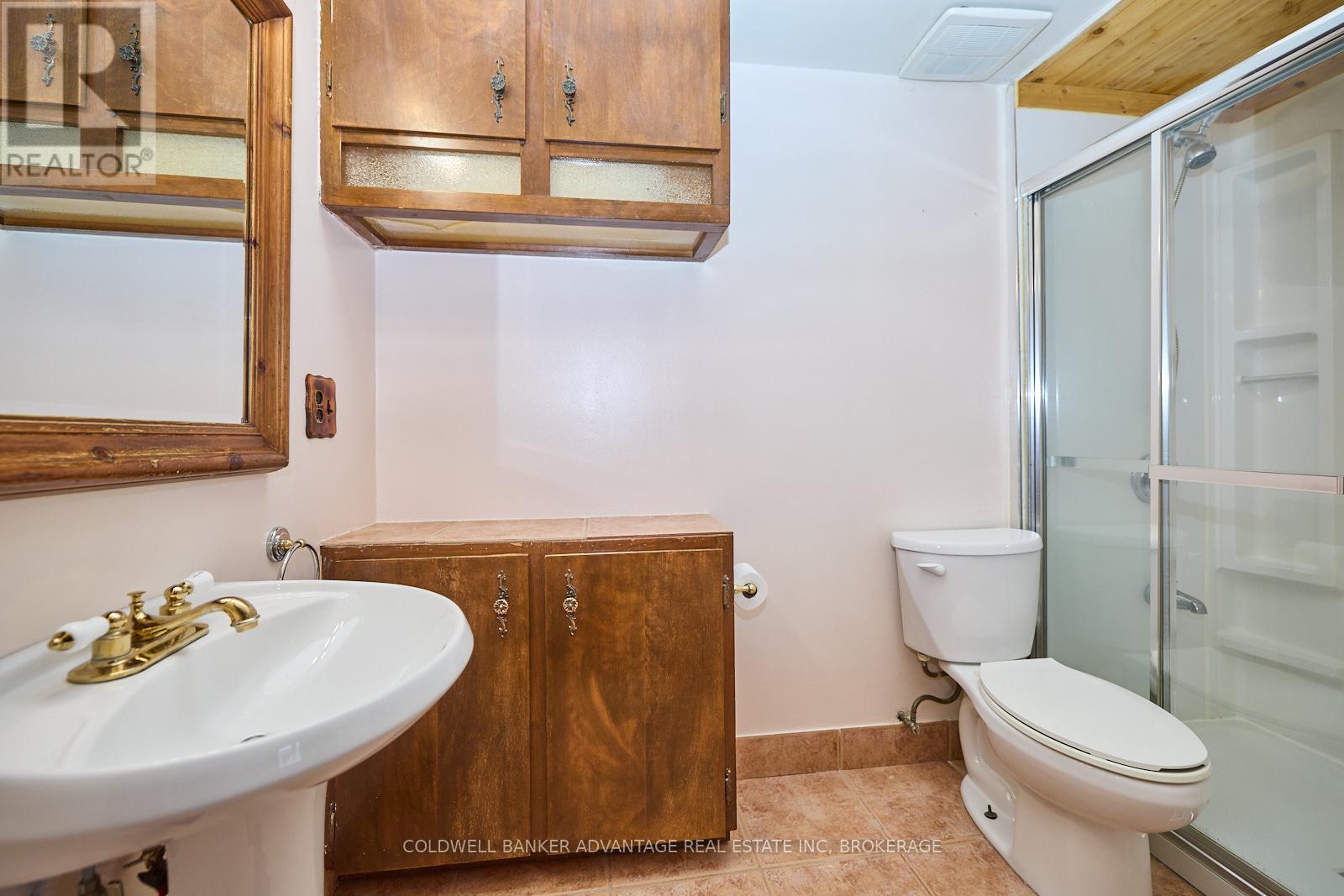 144 Geneva Street, St. Catharines, Ontario  L2R 4N8 - Photo 8 - X13491452