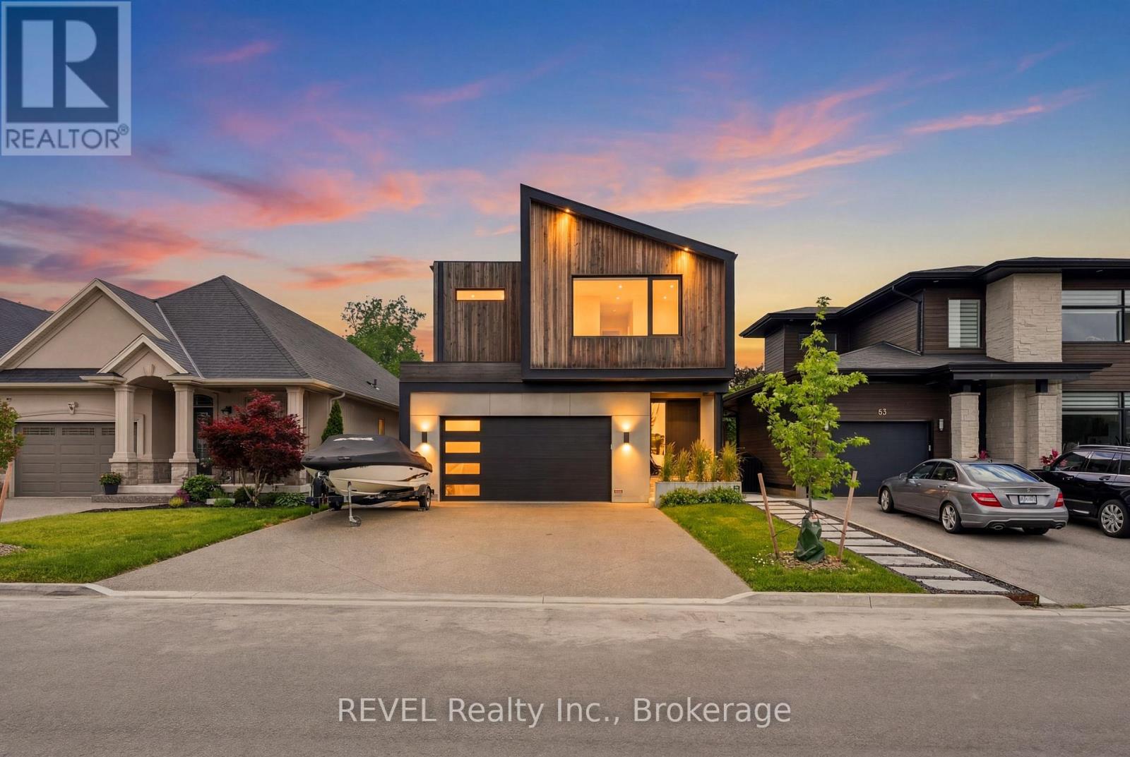 81 MACKENZIE KING AVENUE, St. Catharines, Ontario