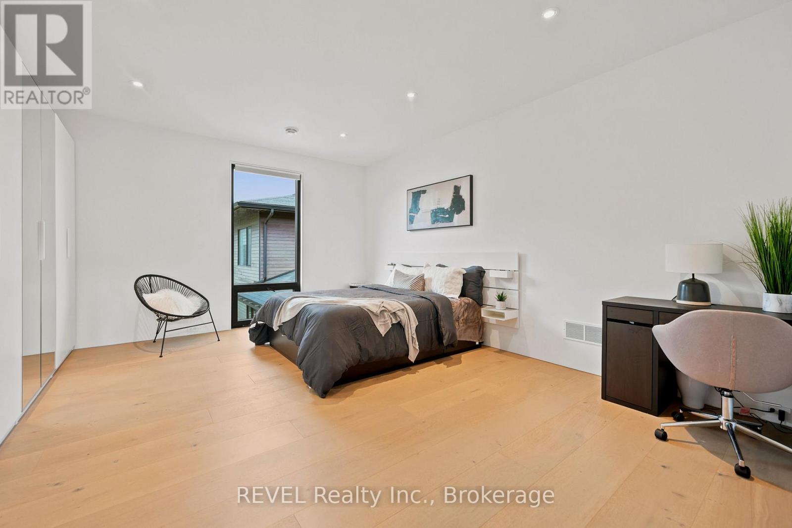 81 Mackenzie King Avenue, St. Catharines, Ontario  L2P 0E1 - Photo 30 - X13492080