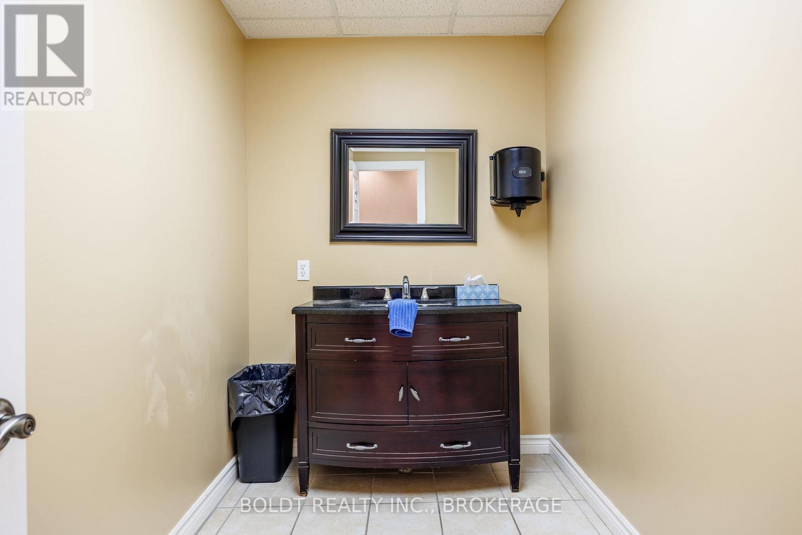 13-15 Secord Drive, St. Catharines, Ontario  L2N 1K9 - Photo 13 - X13492874