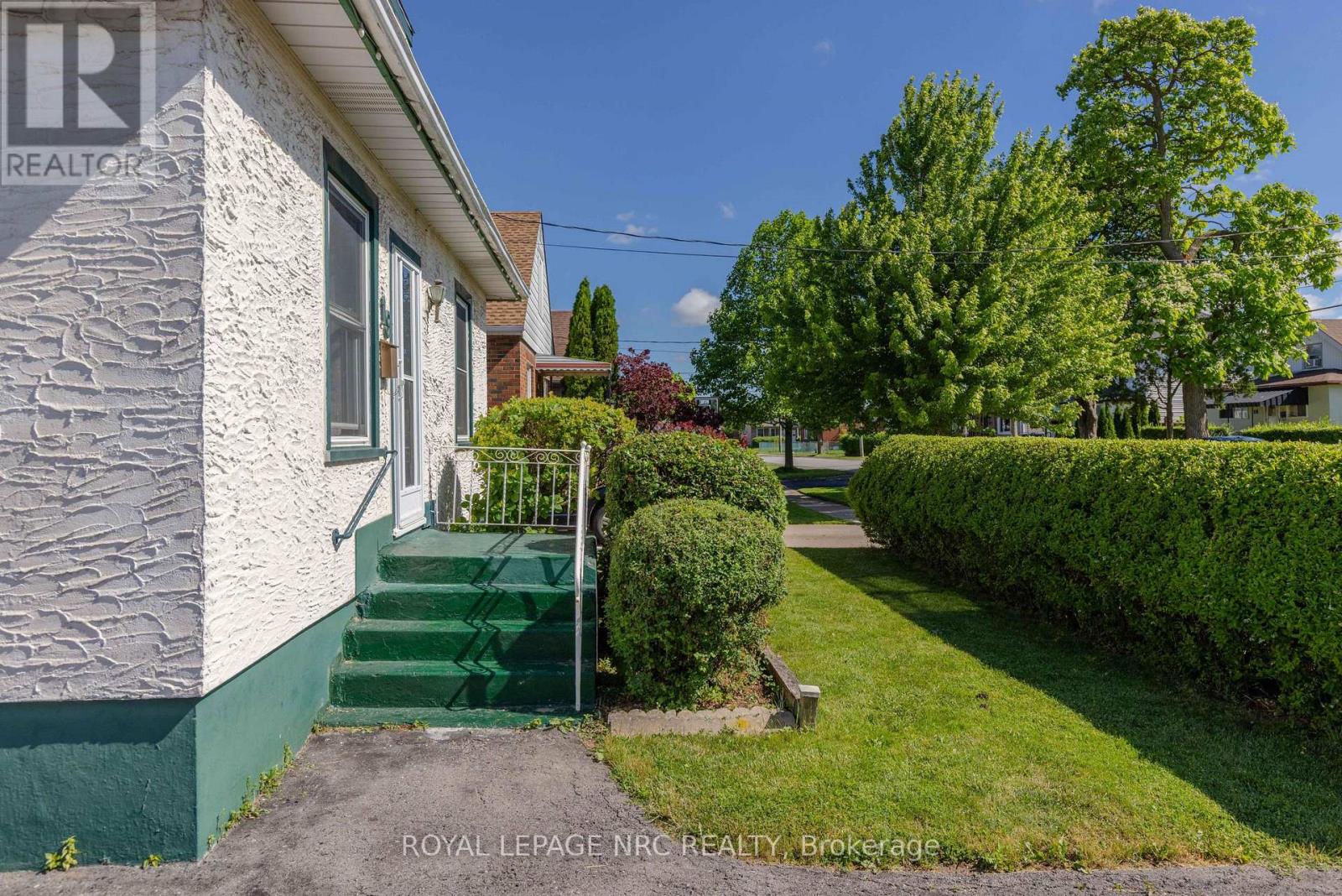 19 Cunningham Street, Thorold, Ontario  L2V 3K6 - Photo 3 - X13492892