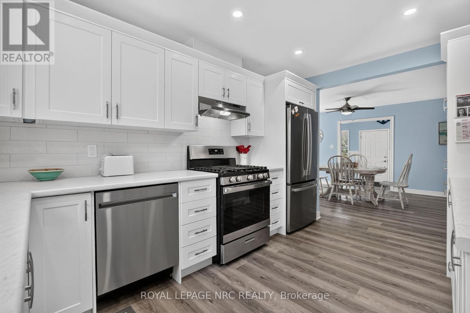 404 Lakewood Avenue, Fort Erie, Ontario  L0S 1B0 - Photo 17 - X13493358