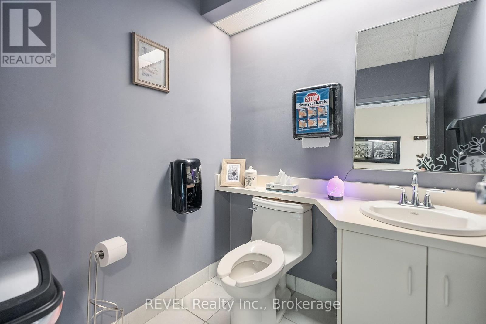 100b - 36 Hiscott Street, St. Catharines, Ontario  L2R 1C8 - Photo 14 - X13493770