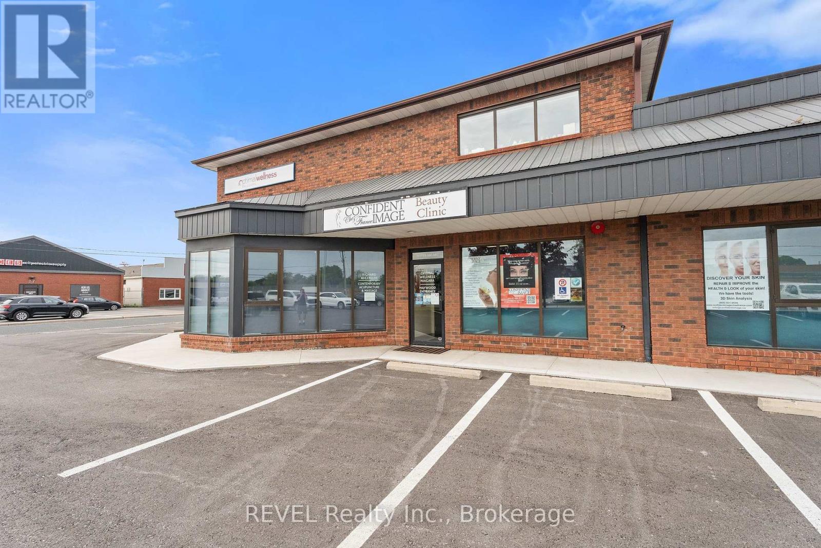 100b - 36 Hiscott Street, St. Catharines, Ontario  L2R 1C8 - Photo 3 - X13493770