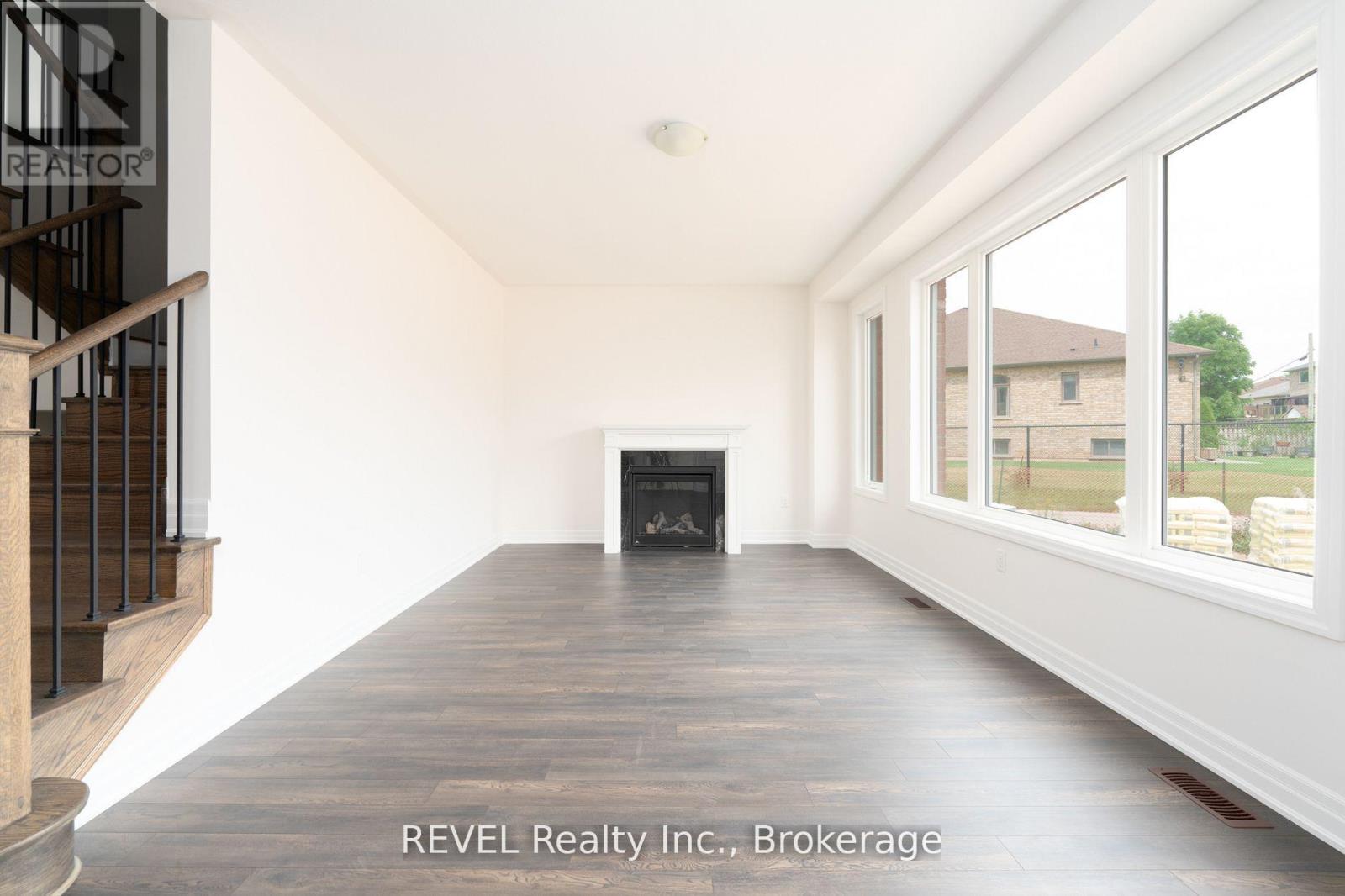 Upper - 4568 Lyons Parkway, Niagara Falls, Ontario  L2E 6S6 - Photo 10 - X13494538