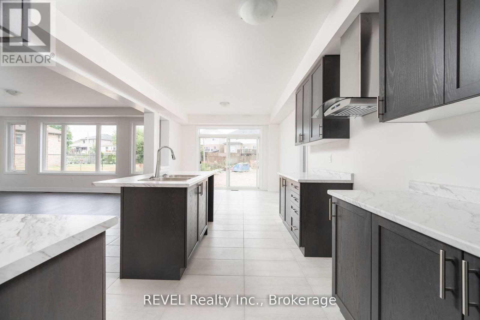 Upper - 4568 Lyons Parkway, Niagara Falls, Ontario  L2E 6S6 - Photo 13 - X13494538