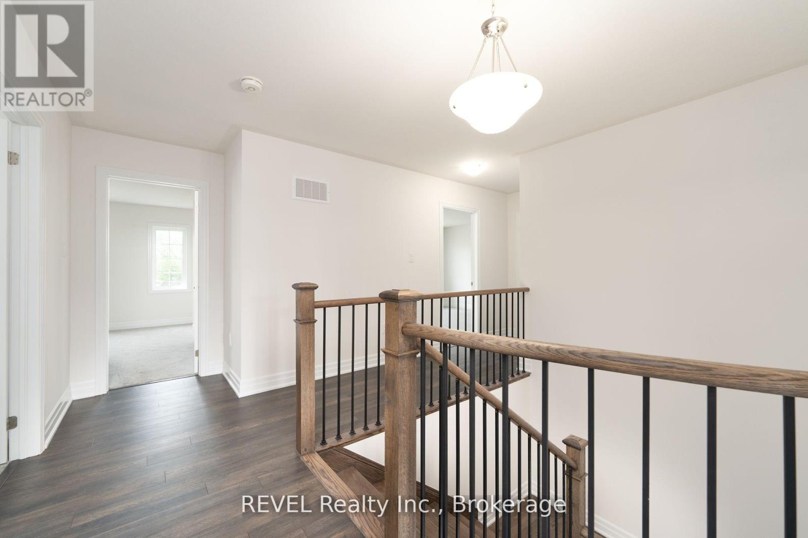 Upper - 4568 Lyons Parkway, Niagara Falls, Ontario  L2E 6S6 - Photo 16 - X13494538