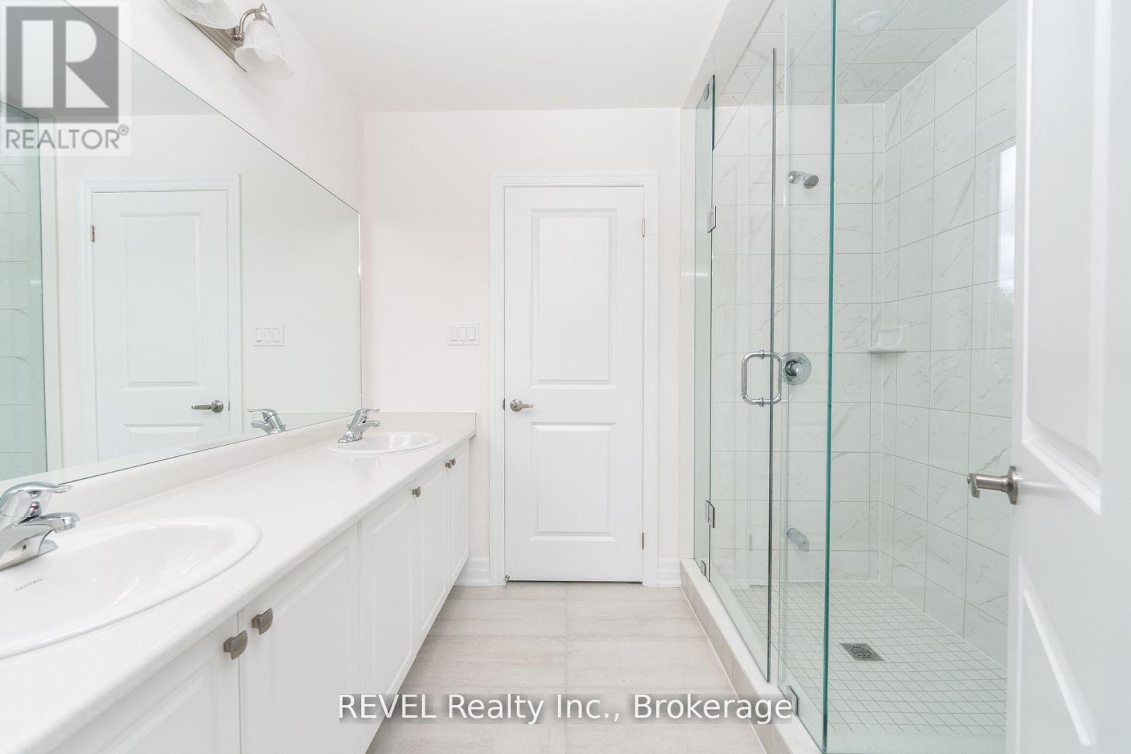 Upper - 4568 Lyons Parkway, Niagara Falls, Ontario  L2E 6S6 - Photo 24 - X13494538