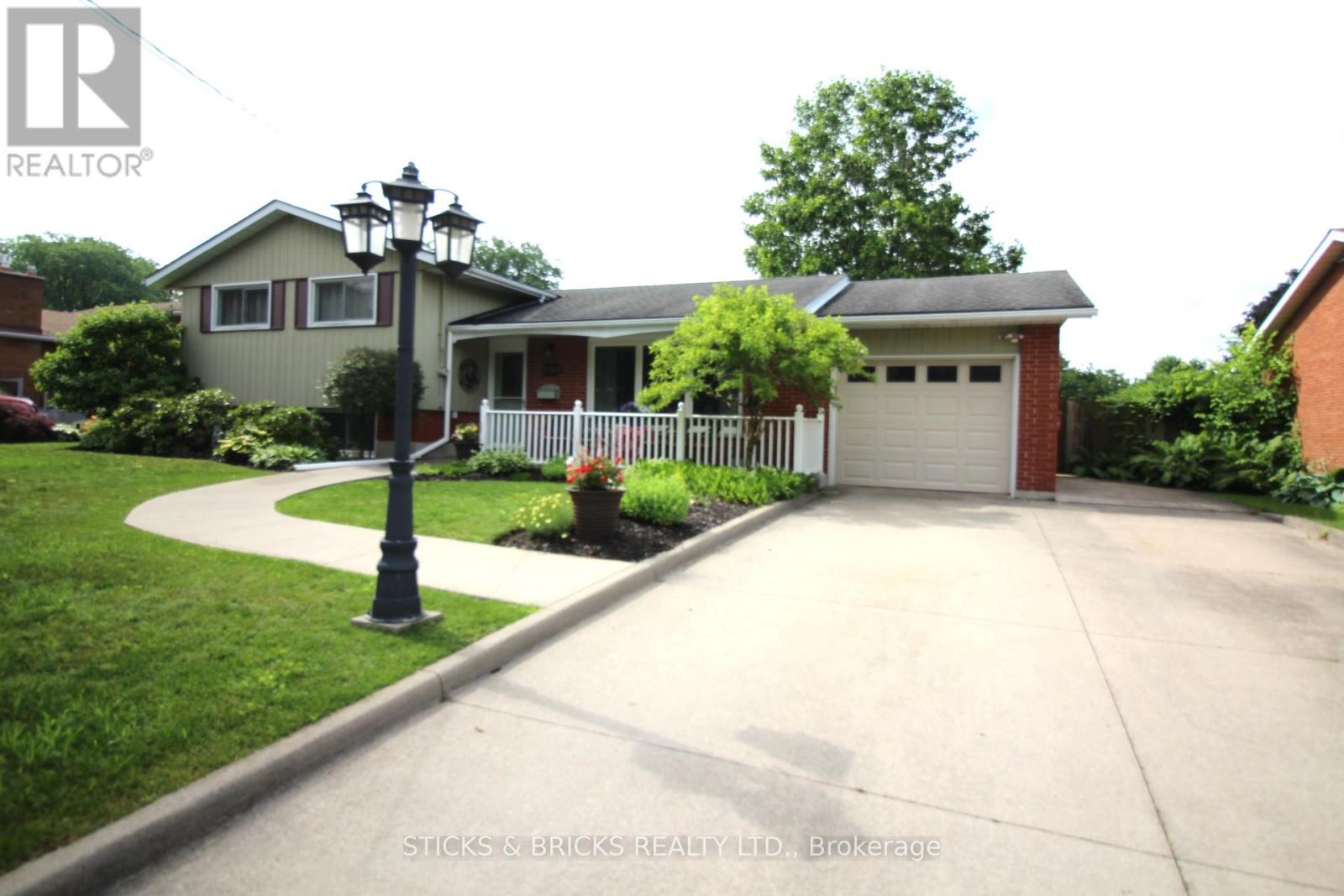 6762 CHERRYGROVE ROAD, Niagara Falls, Ontario
