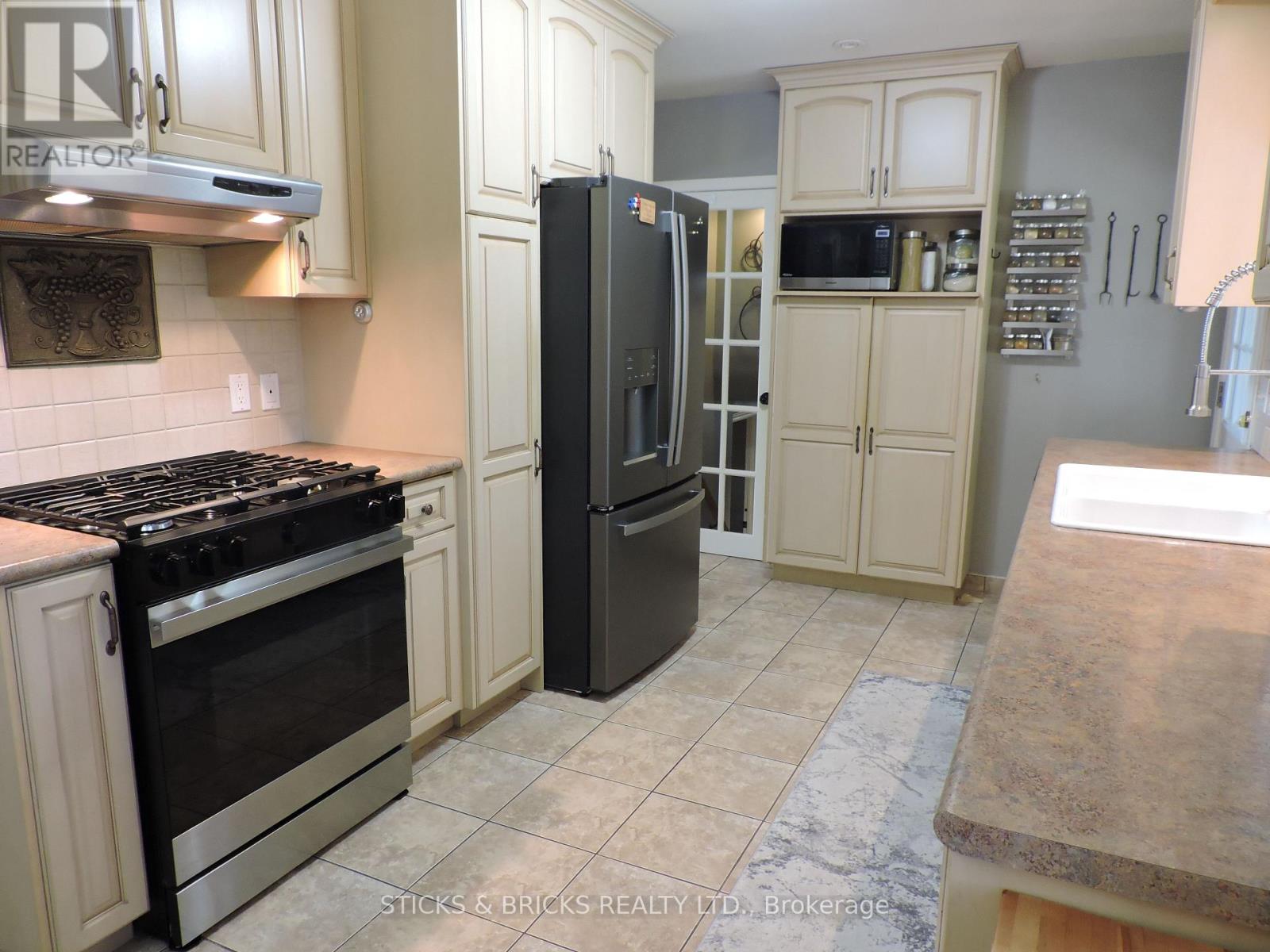6762 Cherrygrove Road, Niagara Falls, Ontario  L2E 5M6 - Photo 15 - X13494860