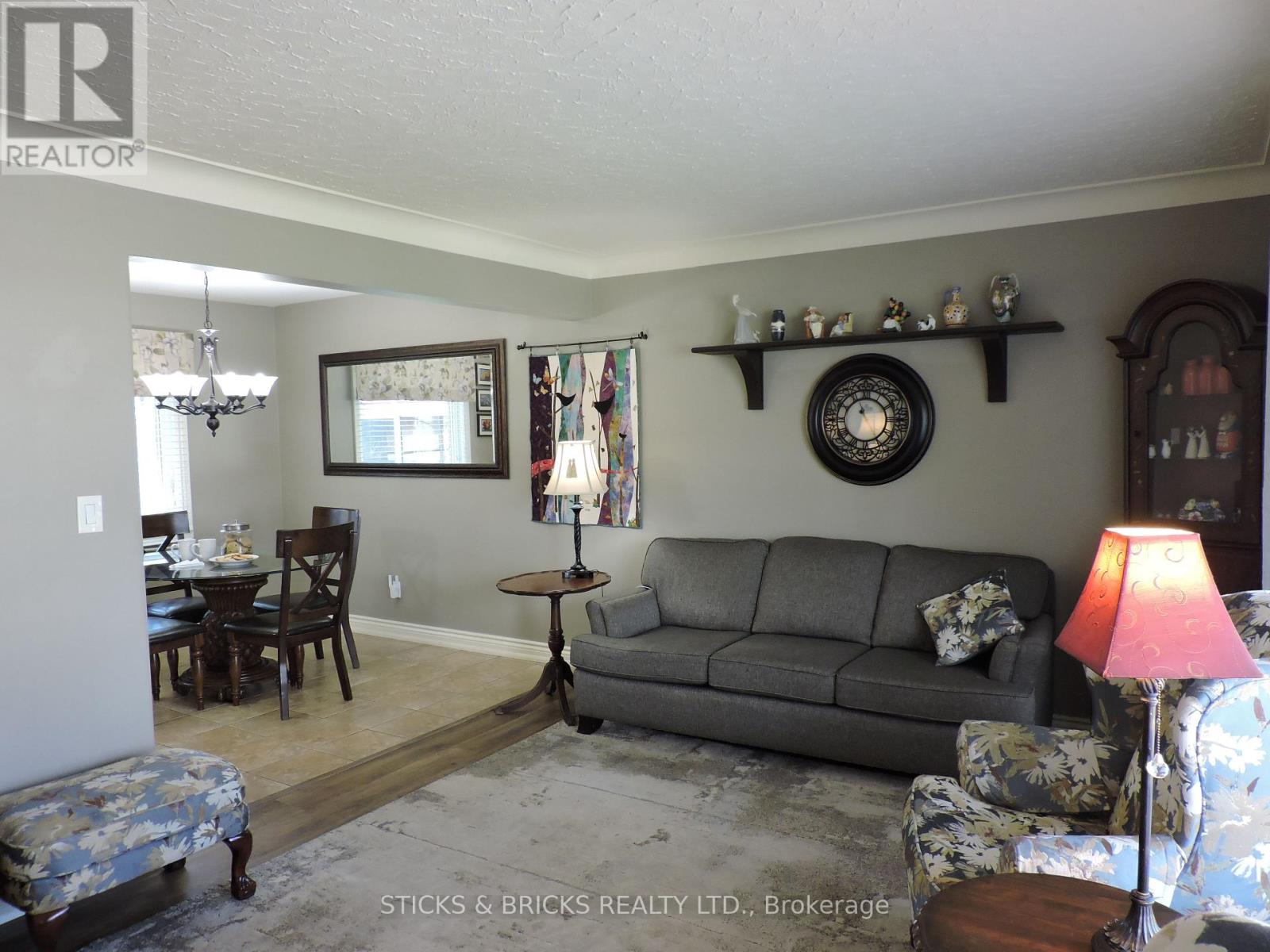 6762 Cherrygrove Road, Niagara Falls, Ontario  L2E 5M6 - Photo 9 - X13494860