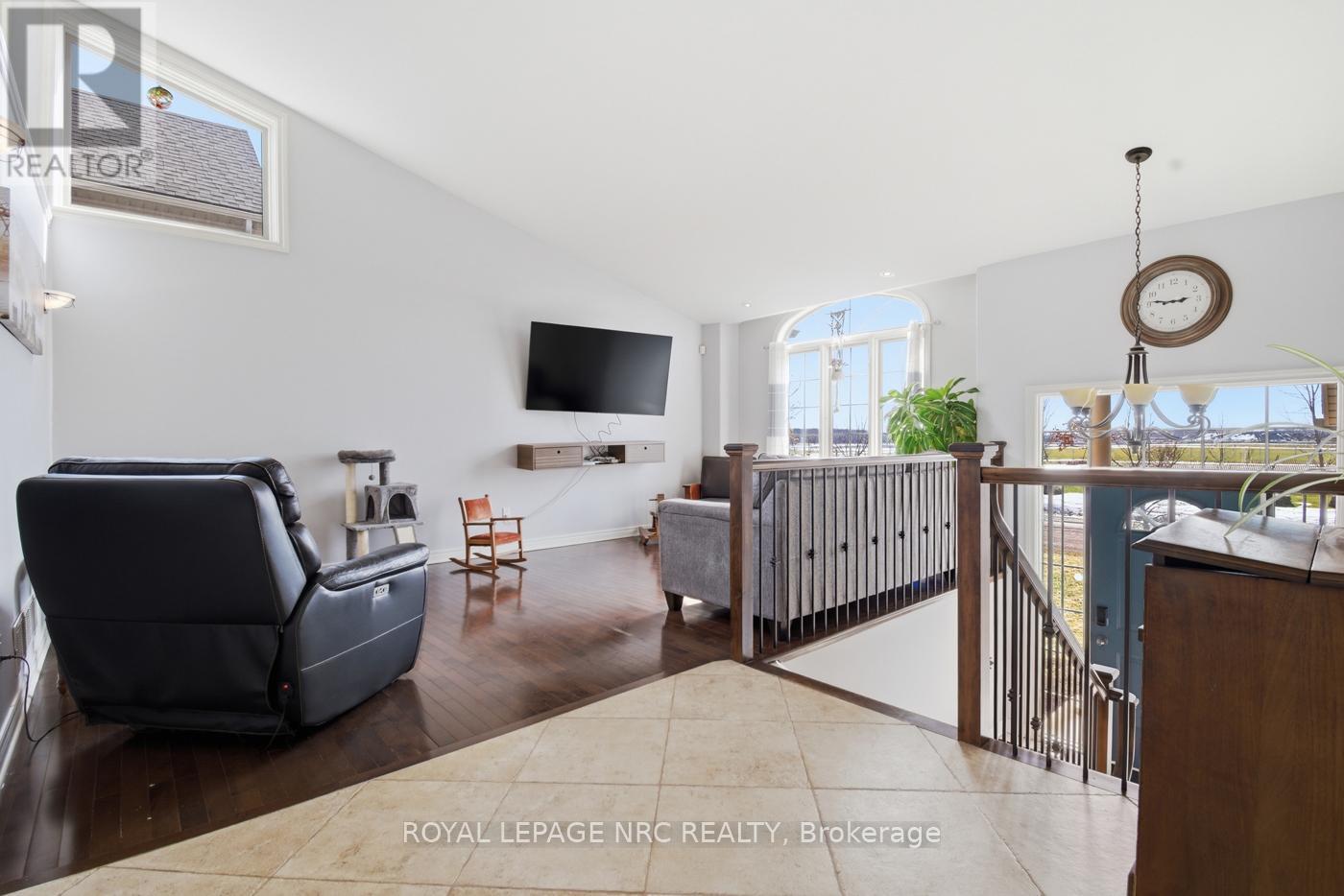 4001 Weinbrenner Road, Niagara Falls, Ontario  L2G 7X9 - Photo 11 - X13495014