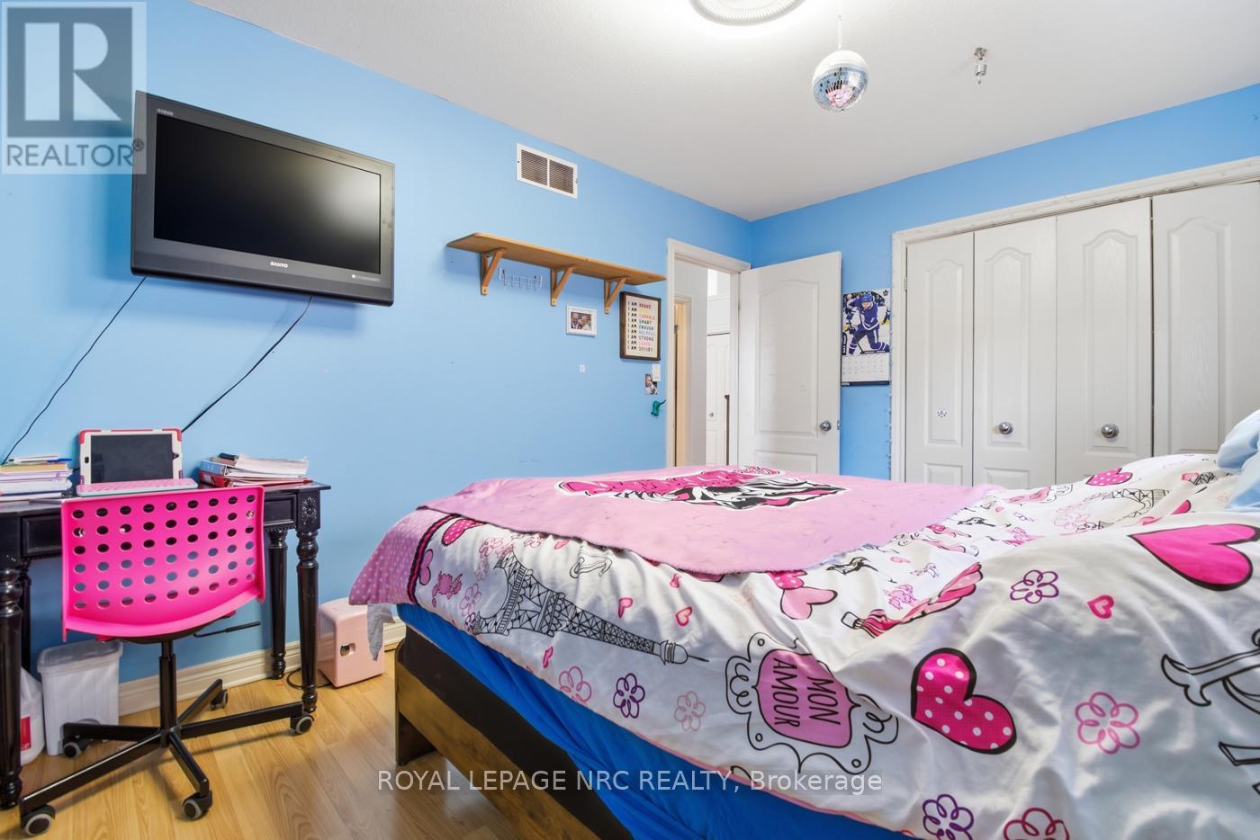 4001 Weinbrenner Road, Niagara Falls, Ontario  L2G 7X9 - Photo 22 - X13495014