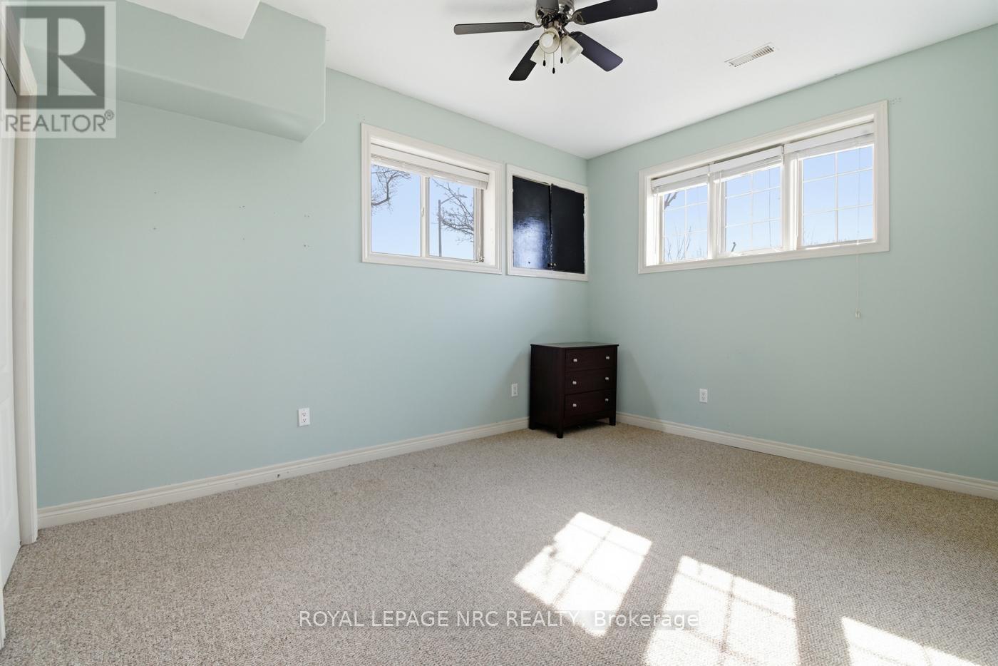 4001 Weinbrenner Road, Niagara Falls, Ontario  L2G 7X9 - Photo 30 - X13495014