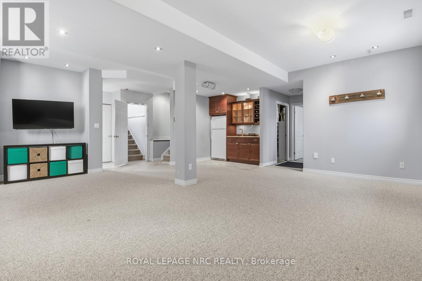 4001 Weinbrenner Road, Niagara Falls, Ontario  L2G 7X9 - Photo 35 - X13495014
