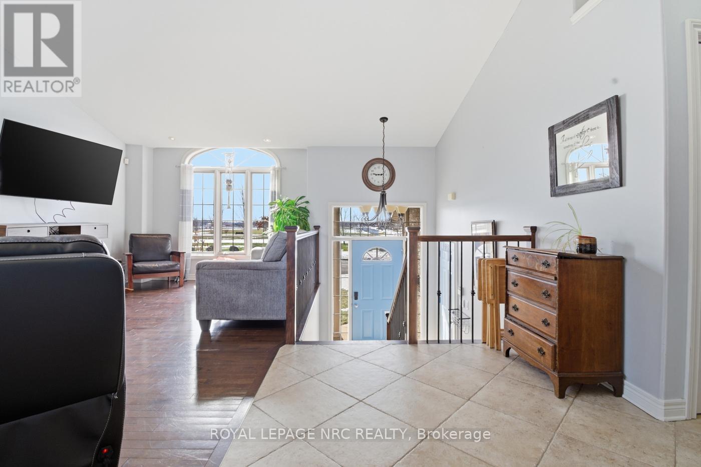 4001 Weinbrenner Road, Niagara Falls, Ontario  L2G 7X9 - Photo 4 - X13495014
