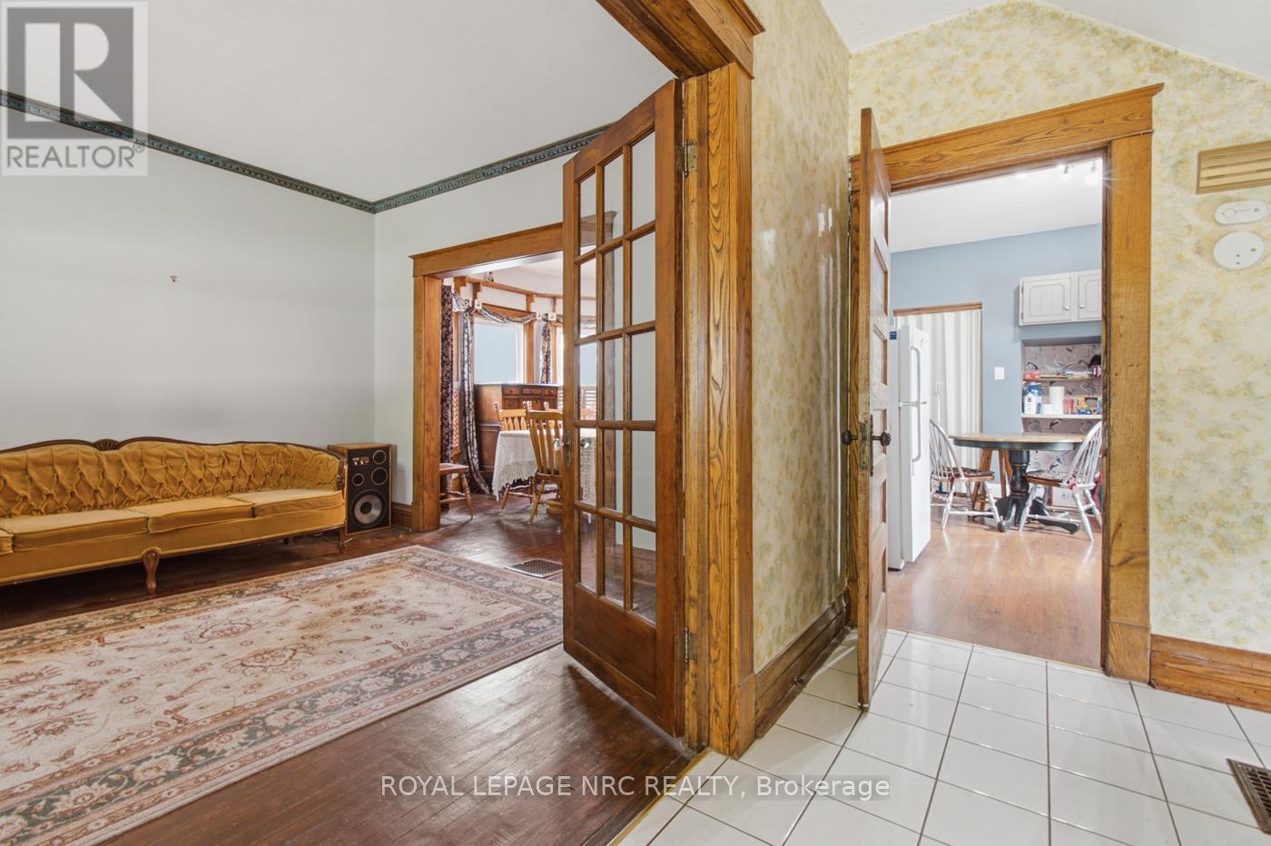 4719 Epworth Circle, Niagara Falls, Ontario  L2E 1C7 - Photo 5 - X13495938